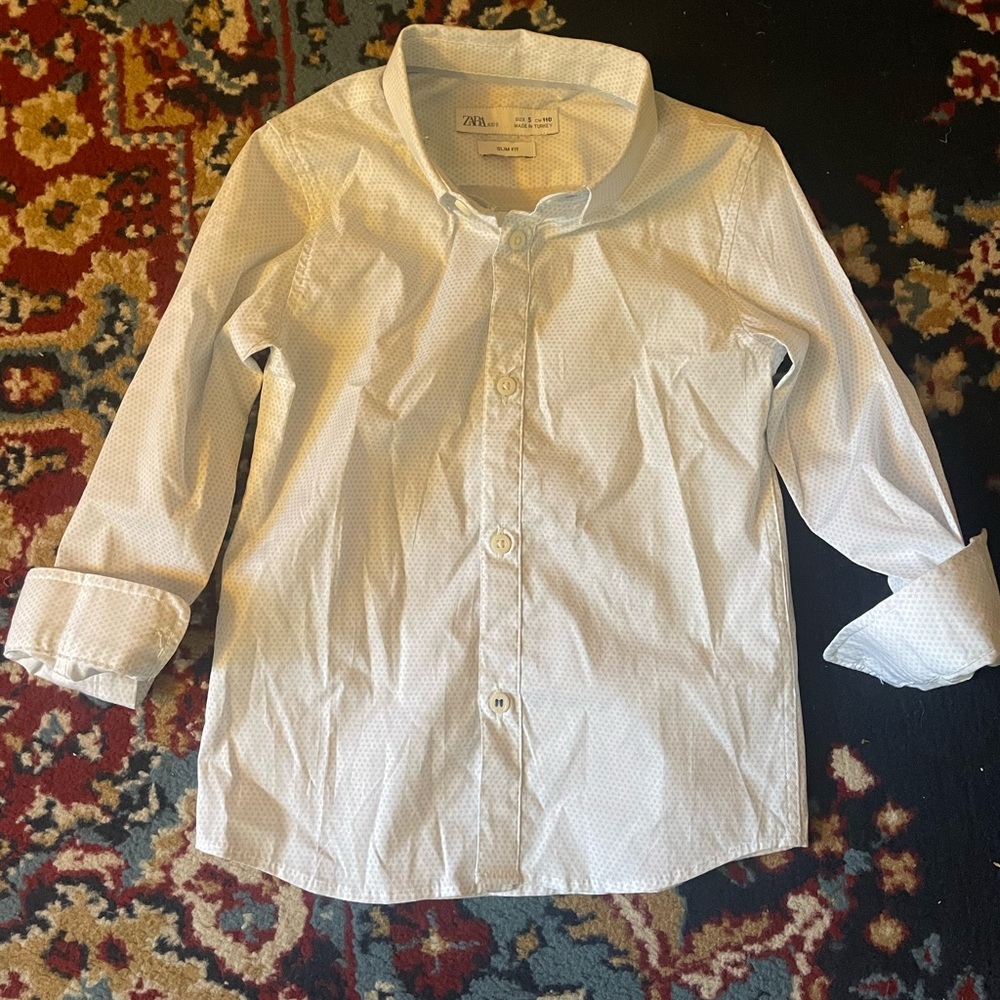 Stylish boys shirt. Lightweight cotton, like new
